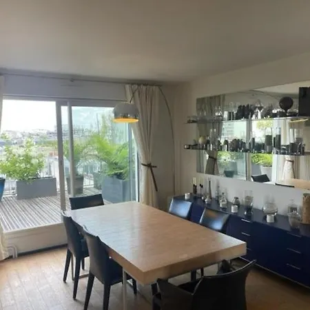 Penthouse 15 *